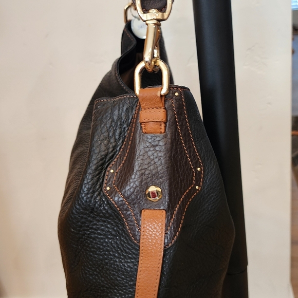 Sold - Picture 2 of 4